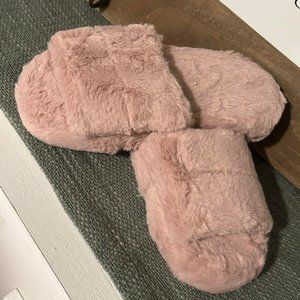 Super Soft Slide Slippers